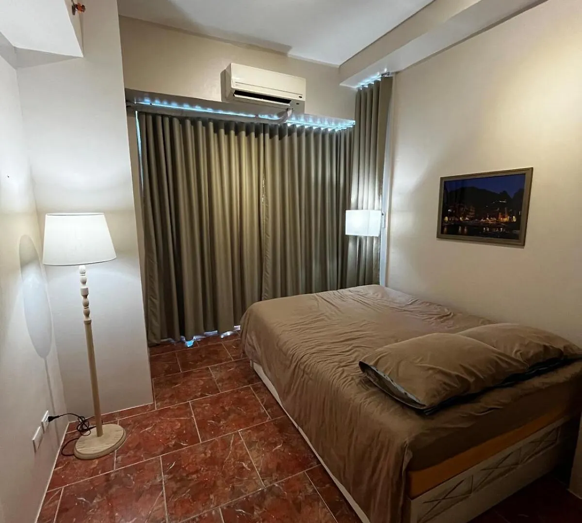 Apartmán Burgos Circle - Parking, 200mbps net, & extra bed Manila 0*,  Filipíny